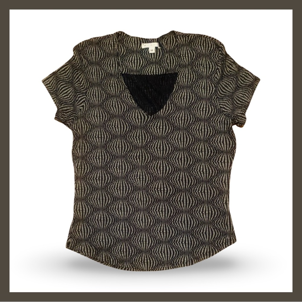 Page black and white illusion top
